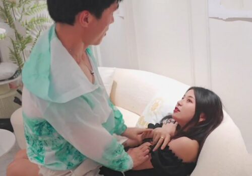 Poster of Bố dượng cưỡng hiếp đứa con riêng của vợ khi vợ vắng nhà