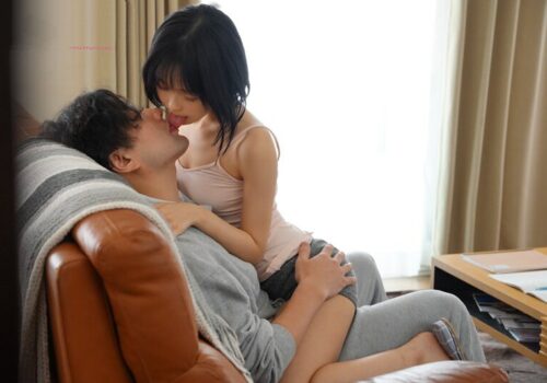 Poster of Chị gái vắng nhà cô em gái gạ tình anh rể địt nhau sung sướng